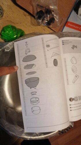 Weber Original Kettle Premium Charcoal Grill – 22-Inch Black BBQ with Hinged Cooking Grate, One-Touch Cleaning System, Heat Retention Lid, and Built-In Thermometer photo review