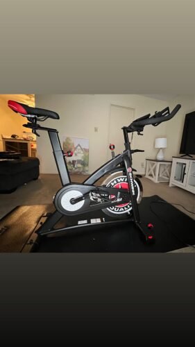 Schwinn IC Series Indoor Cycling Bike – Magnetic Resistance, Dual SPD/Toe-Cage Pedals, App & JRNY® Connected Console photo review