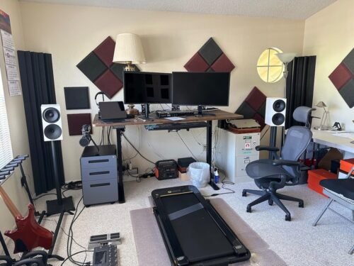 UREVO Smart 2-in-1 Folding Treadmill – 1–10 km/h, 120 kg Capacity, Safety Handle & Dual LED Displays, Remote & App Control, Compact 130×57×12 cm photo review