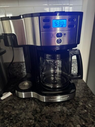Hamilton Beach 2-Way Coffee Maker – 12-Cup Programmable Drip Machine & Single Serve Brewer, Auto Pause & Pour, Eco-Friendly, Dual Water Reservoirs, Black (49980R) photo review