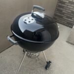 Weber Original Kettle Premium Charcoal Grill – 22-Inch Black BBQ with Hinged Cooking Grate, One-Touch Cleaning System, Heat Retention Lid, and Built-In Thermometer photo review