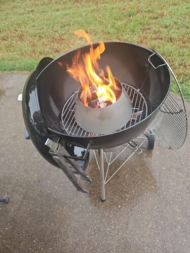 Weber Original Kettle Premium Charcoal Grill – 22-Inch Black BBQ with Hinged Cooking Grate, One-Touch Cleaning System, Heat Retention Lid, and Built-In Thermometer photo review