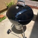 Weber Original Kettle Premium Charcoal Grill – 22-Inch Black BBQ with Hinged Cooking Grate, One-Touch Cleaning System, Heat Retention Lid, and Built-In Thermometer photo review